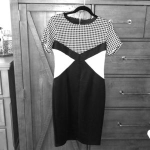 Beautiful black and white print dress - size 6